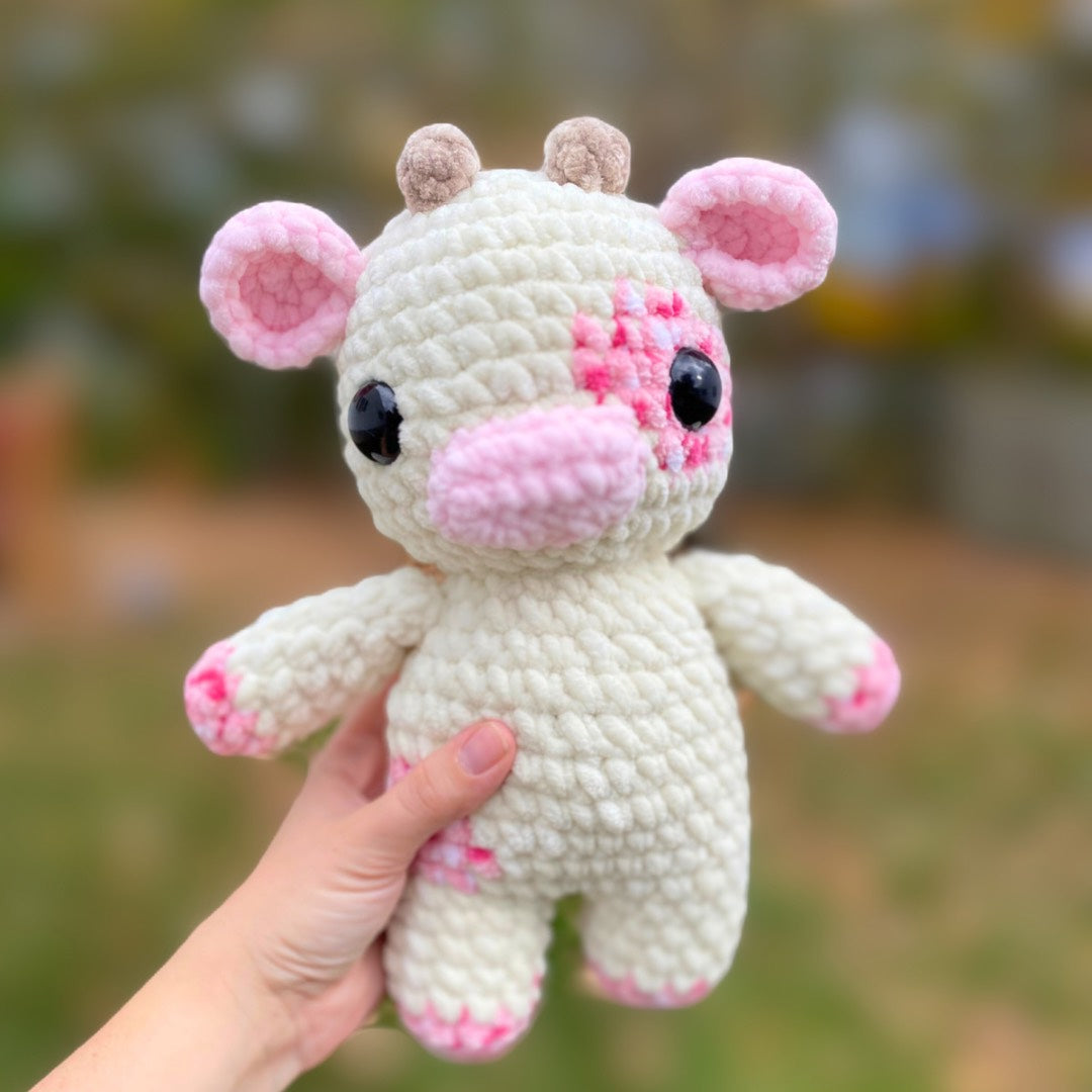 Strawberry Shortcake Cow – Little Bean Crochet